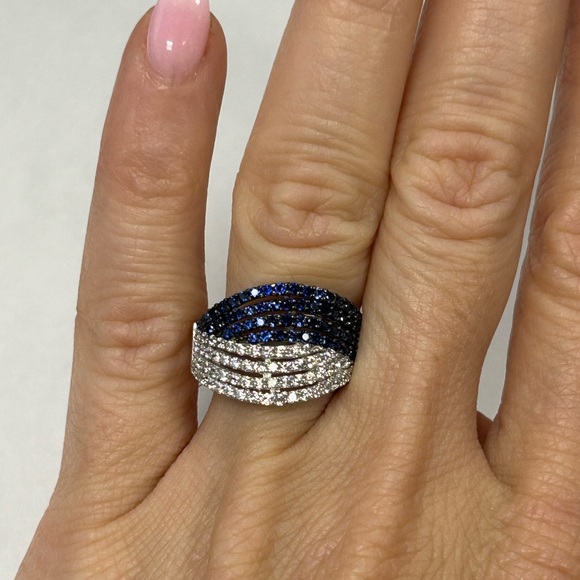 Suzy Levian Sterling Silver Pave Blue & White CZ Ring NWT - Picture 4 of 6